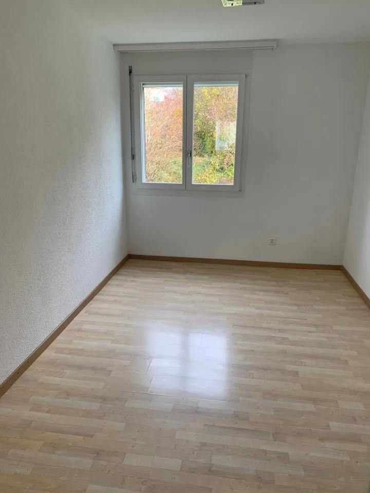 4.5-Zimmer-Wohnung in Wiedlisbach – frisch renoviert, 96 m² und Einstellhalle