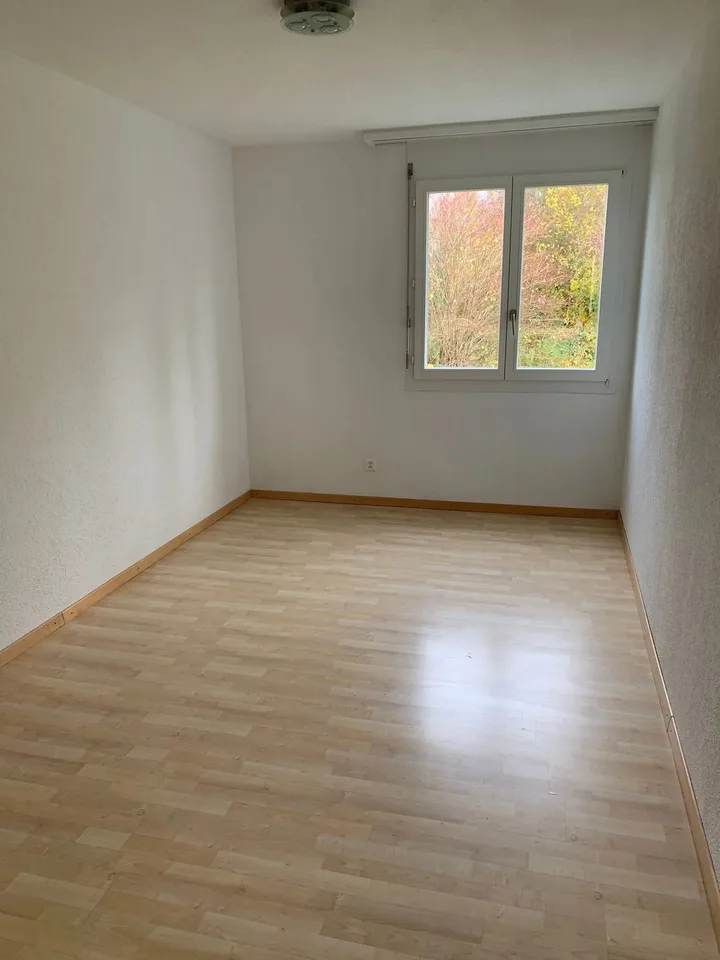 4.5-Zimmer-Wohnung in Wiedlisbach – frisch renoviert, 96 m² und Einstellhalle