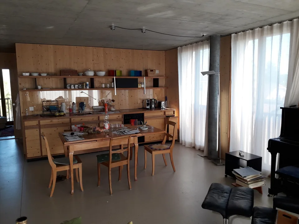 moderne,helle,ruhige 2.5-Zi-Whg. möbliert, inkl. NK&PP