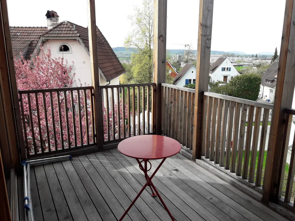 moderne,helle,ruhige 2.5-Zi-Whg. möbliert, inkl. NK&PP