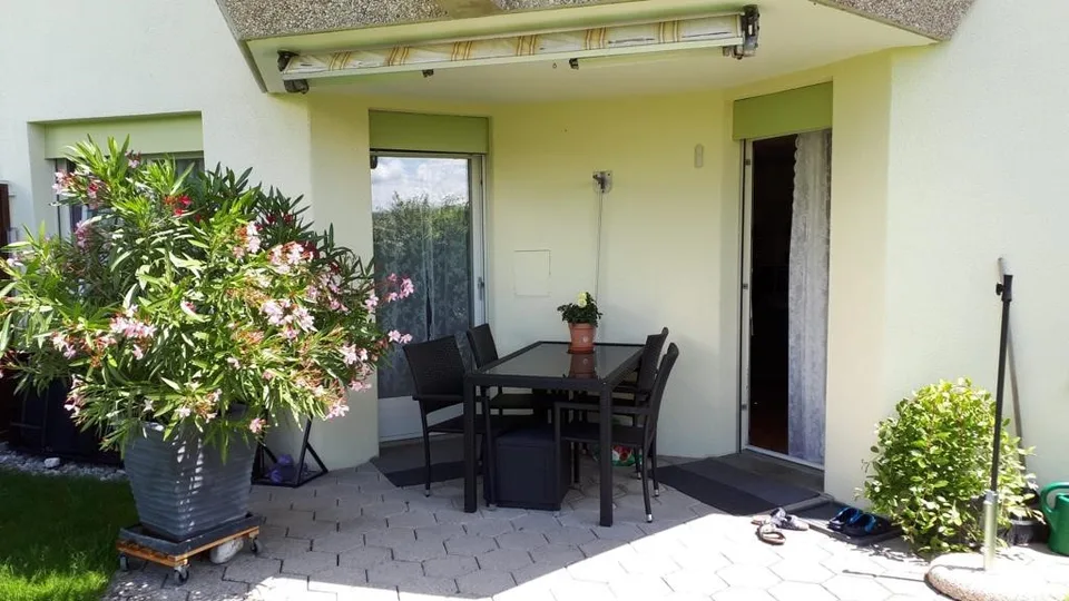 Helle 3.5-Zimmer-Eigentumswohnung mit Garten zu vermieten