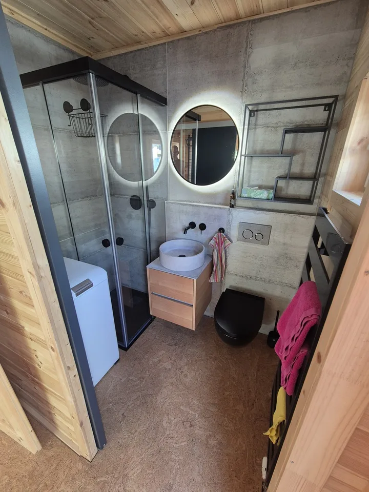 Erstvermietung – Modernes Tiny House für Menschen, die bewusst klein und stilvoll wohnen möchten