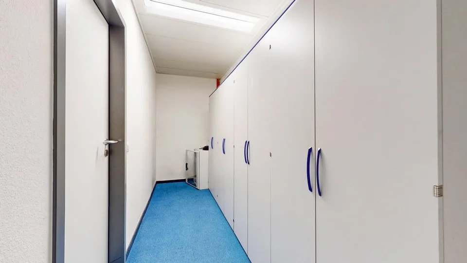 Top vernetzte Praxis-/Bürofläche mit hoher Laufkundschaft – foto 11 di 11