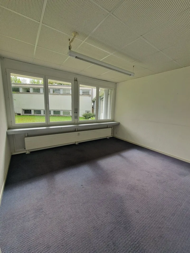 Zentrale Büroräumlichkeiten im Erdgeschoss in Solothurn – foto 6 di 10