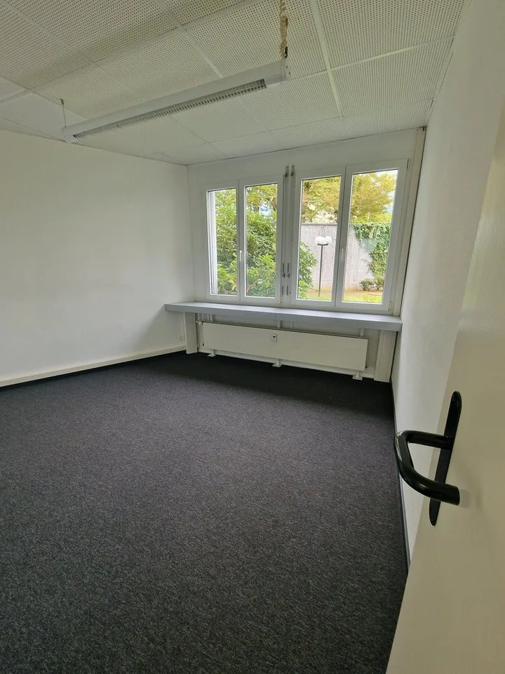 Zentrale Büroräumlichkeiten im Erdgeschoss in Solothurn