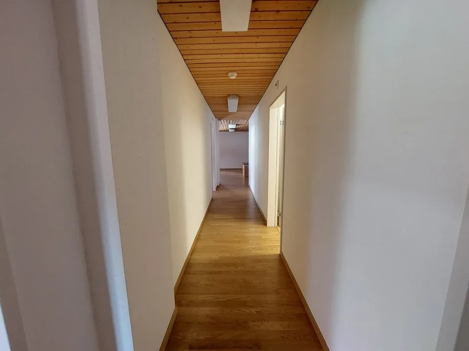 Grand bureau au 4ème étage de 182m2 – Foto 11 von 11