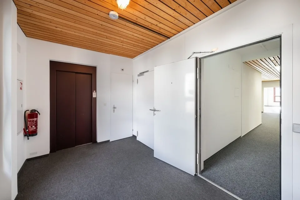 Bureau situé au 3e étage - Grand Rue 122/124, Tramelan – Foto 12 von 12