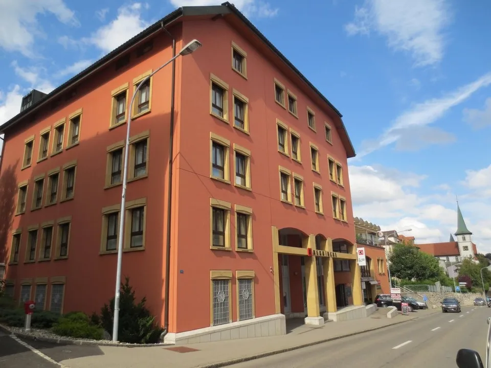 Bureau situé au 3e étage - Grand Rue 122/124, Tramelan