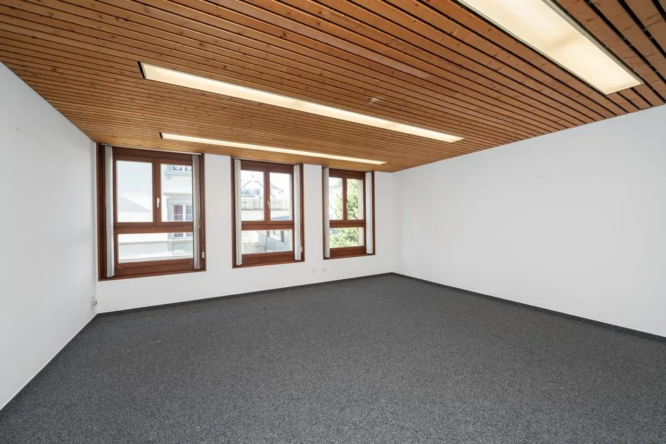 Bureau situé au 3e étage - Grand Rue 122/124, Tramelan – Foto 10 von 12