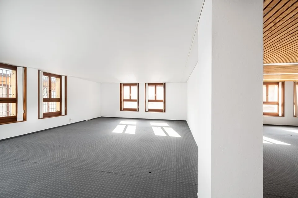 Bureau situé au 2e étage - Grand Rue 122/124, Tramelan – Foto 7 von 12