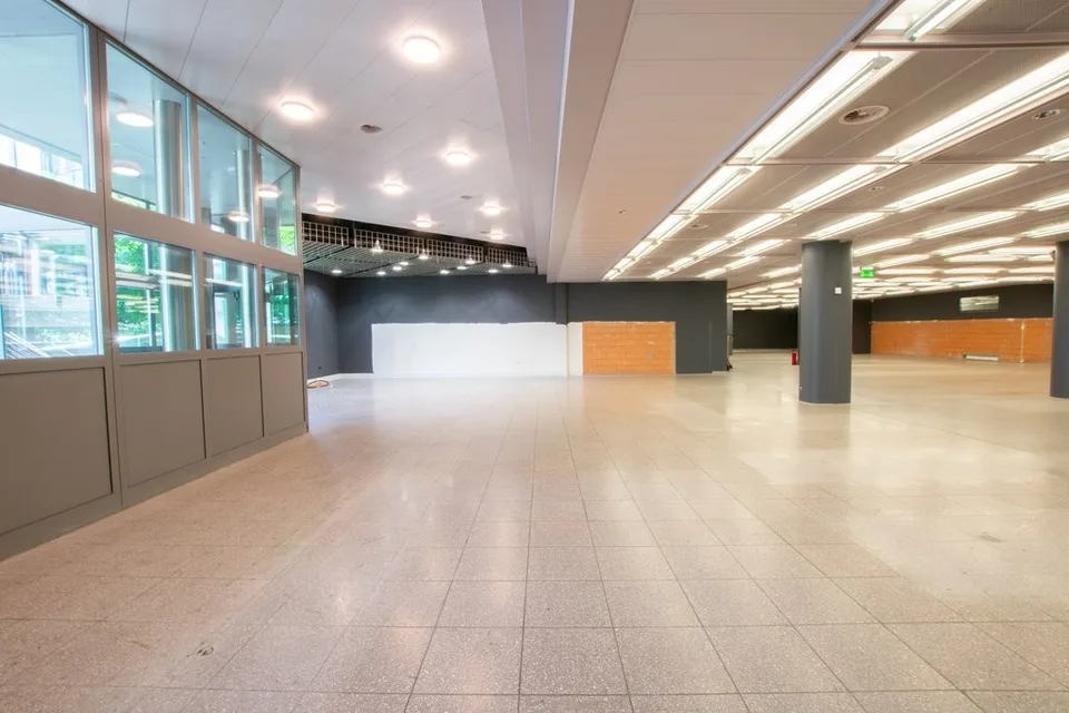Grosszügige Gewerbefläche mitten im Zentrum