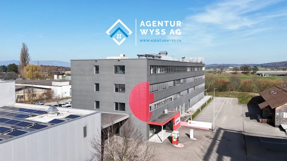 904 m2 Gewerbe-/Bürofläche
