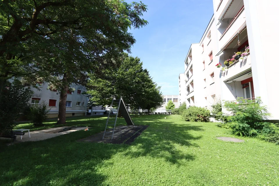 EIN MONAT GRATIS WOHNEN! Schöne, praktische und preiswerte 4 Zimmerwohnung