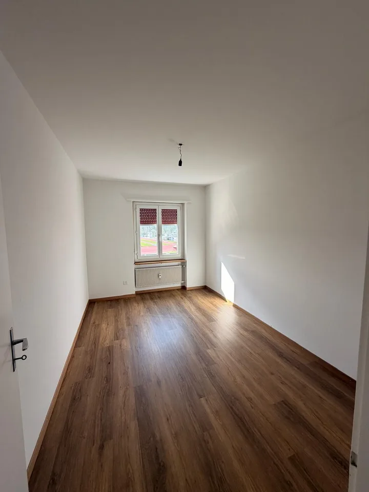 EIN MONAT GRATIS WOHNEN! Schöne, praktische und preiswerte 4 Zimmerwohnung