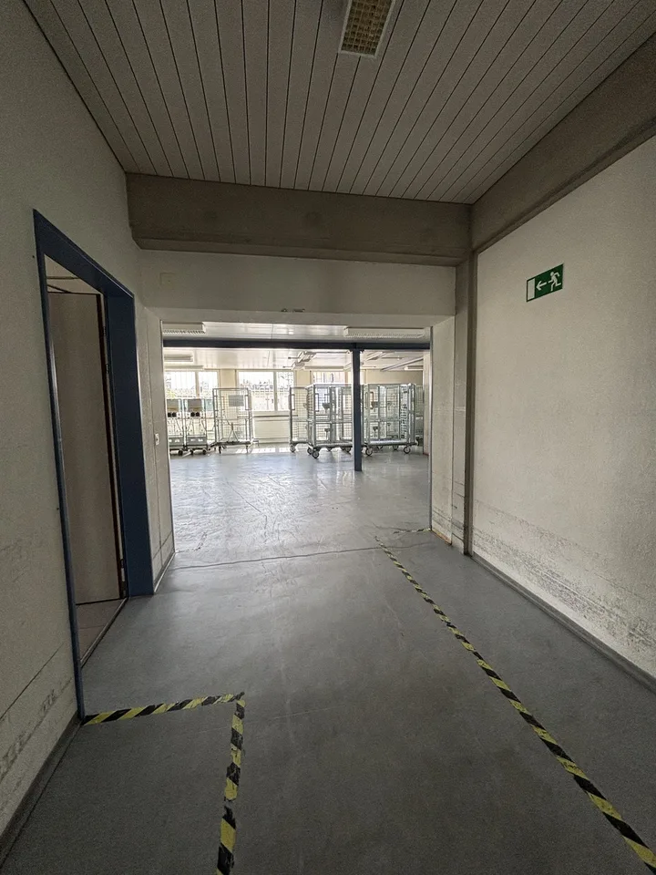 Attraktive Gewerbefläche mit vielseitigen Nutzungsmöglichkeiten in Kriegstetten – photo 11 of 20