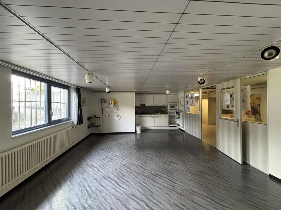 Attraktive Gewerbefläche mit vielseitigen Nutzungsmöglichkeiten in Kriegstetten – photo 13 of 20