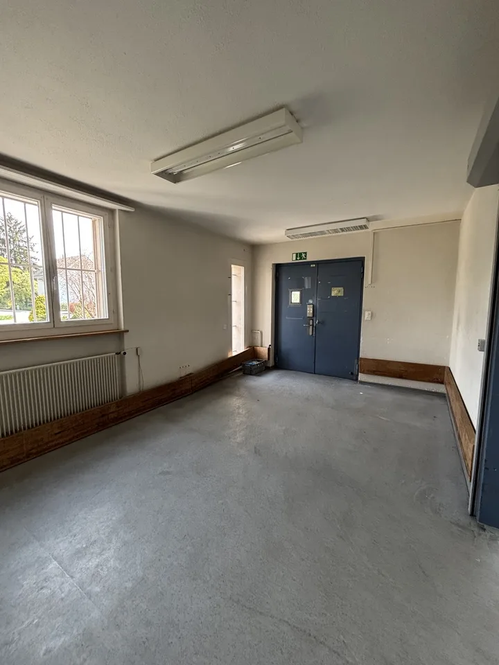 Attraktive Gewerbefläche mit vielseitigen Nutzungsmöglichkeiten in Kriegstetten – photo 17 of 20