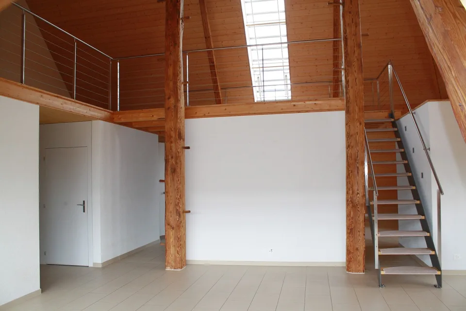 Grosszügige Loft - Wohnung an ruhiger Lage in Utzenstorf – sofort verfügbar!