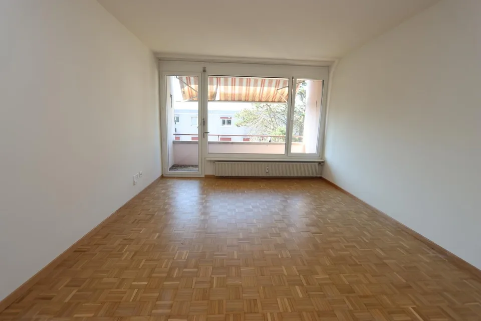 ERSTVERMIETUNG: SANIERTE 4-Zimmerwohnung in Grenchen