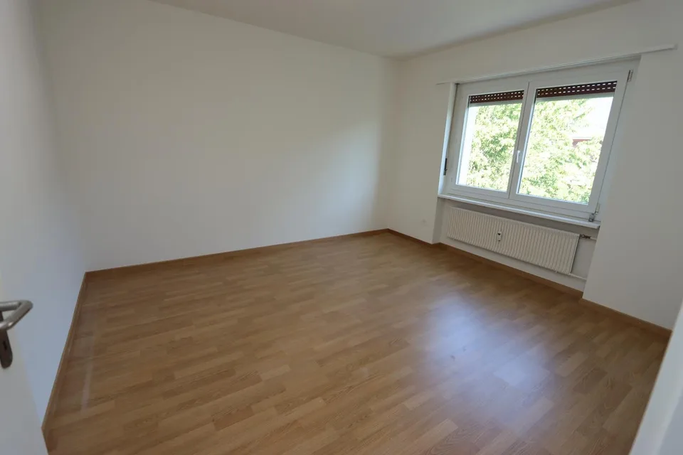 ERSTVERMIETUNG: SANIERTE 4-Zimmerwohnung in Grenchen