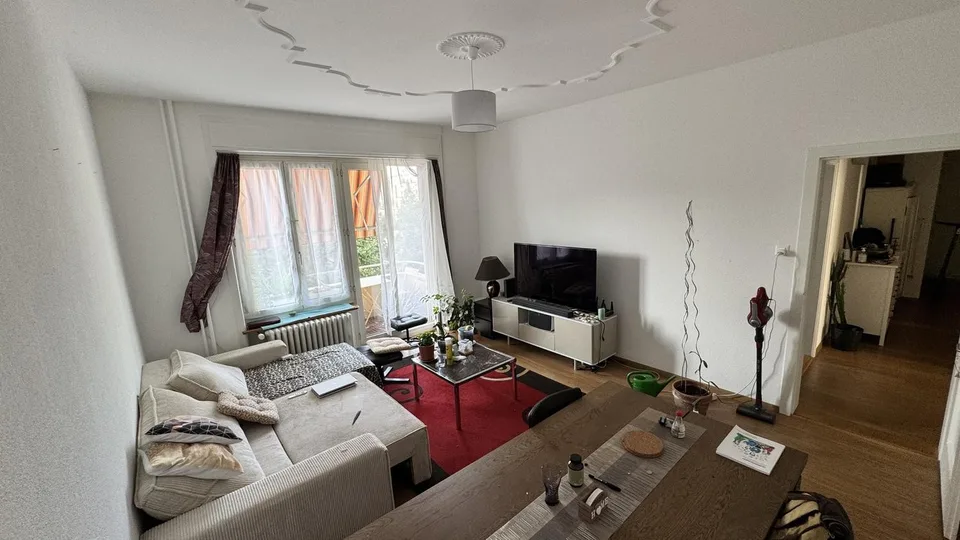 Belle chambre meublée ultra-centrale à la Gare de Bienne – Tout compris