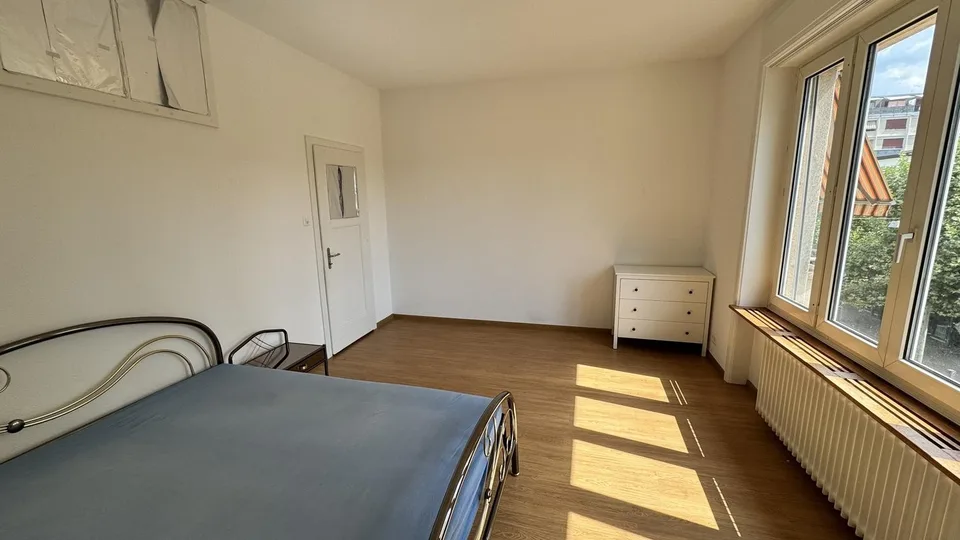 Belle chambre meublée ultra-centrale à la Gare de Bienne – Tout compris