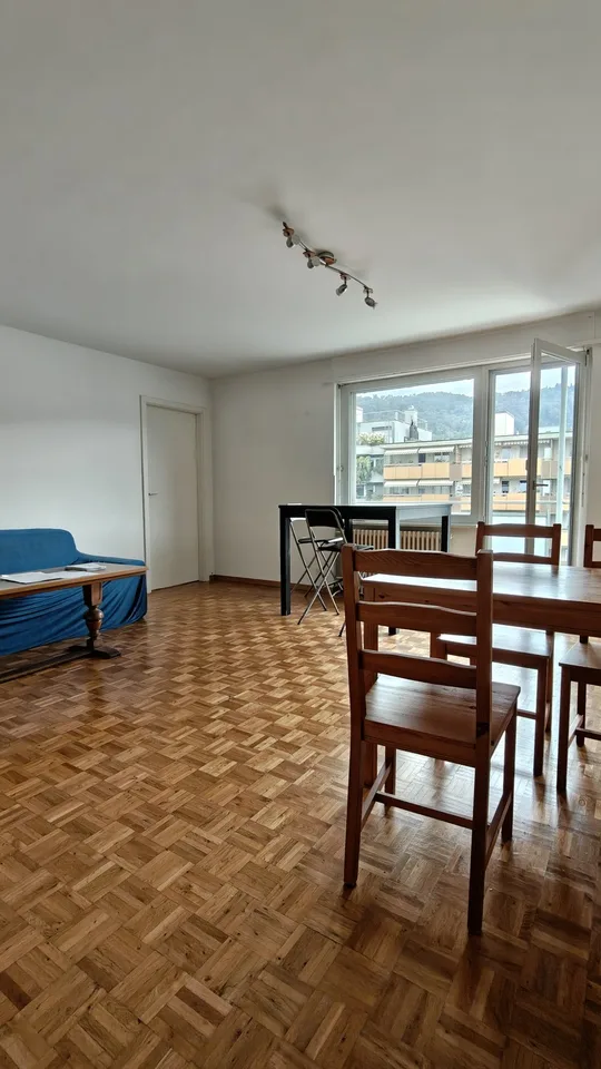 Möbliertes Zimmer im Stadtzentrum zu vermieten