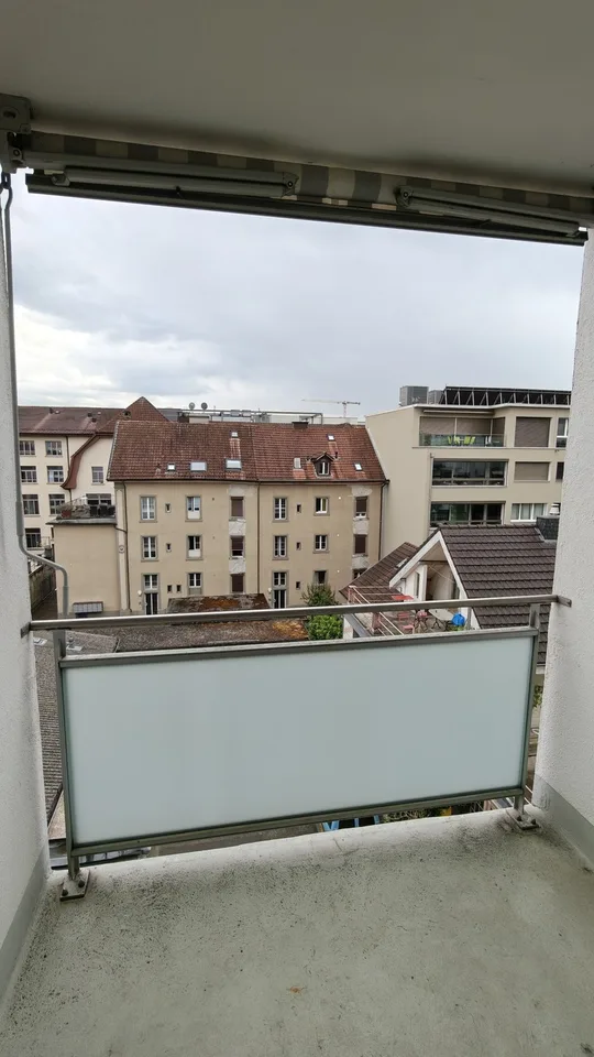 Möbliertes Zimmer im Stadtzentrum zu vermieten