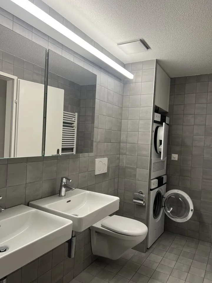 Helle, komfortable 4.5-Zimmerwohnung in Biel!
