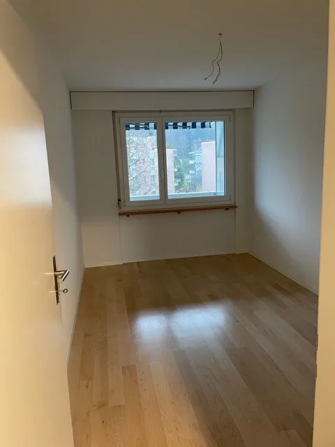 Renovierte und zentralgelegene Wohnung – Foto 10 von 10
