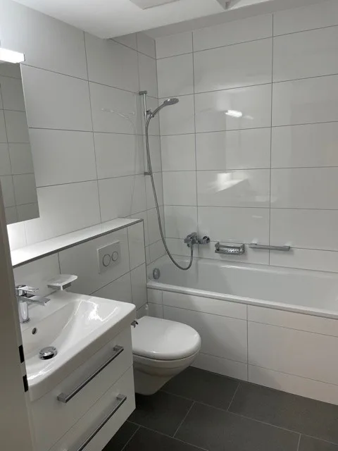 Renovierte und zentralgelegene Wohnung – Foto 7 von 10