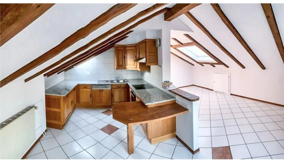 3 Zimmer Dachgeschosswohnung mit viel Charme