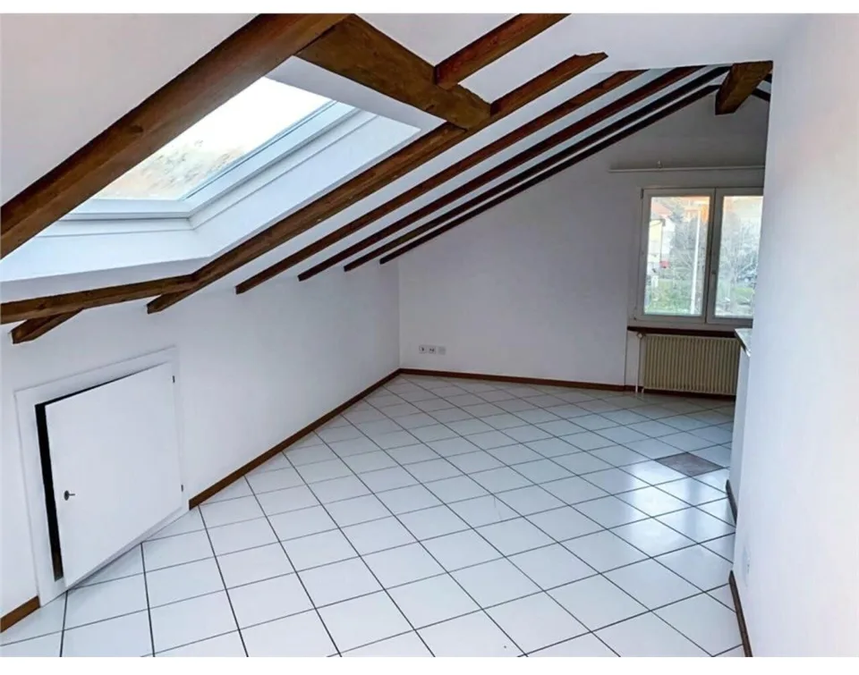 3 Zimmer Dachgeschosswohnung mit viel Charme