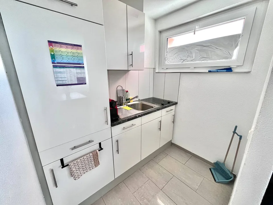 Gemütliche, neuwertige 1-Zimmerwohnung am Blumenrain, Biel
