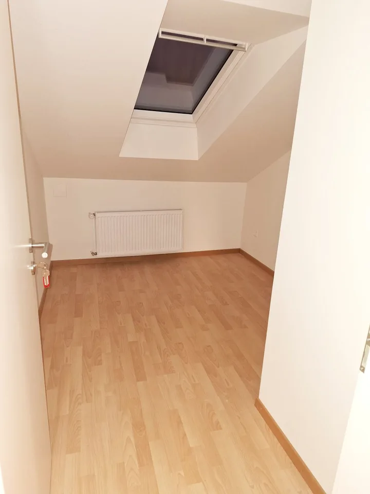 Erstvermietung! Neuwertiges Einzelzimmer in Biel!