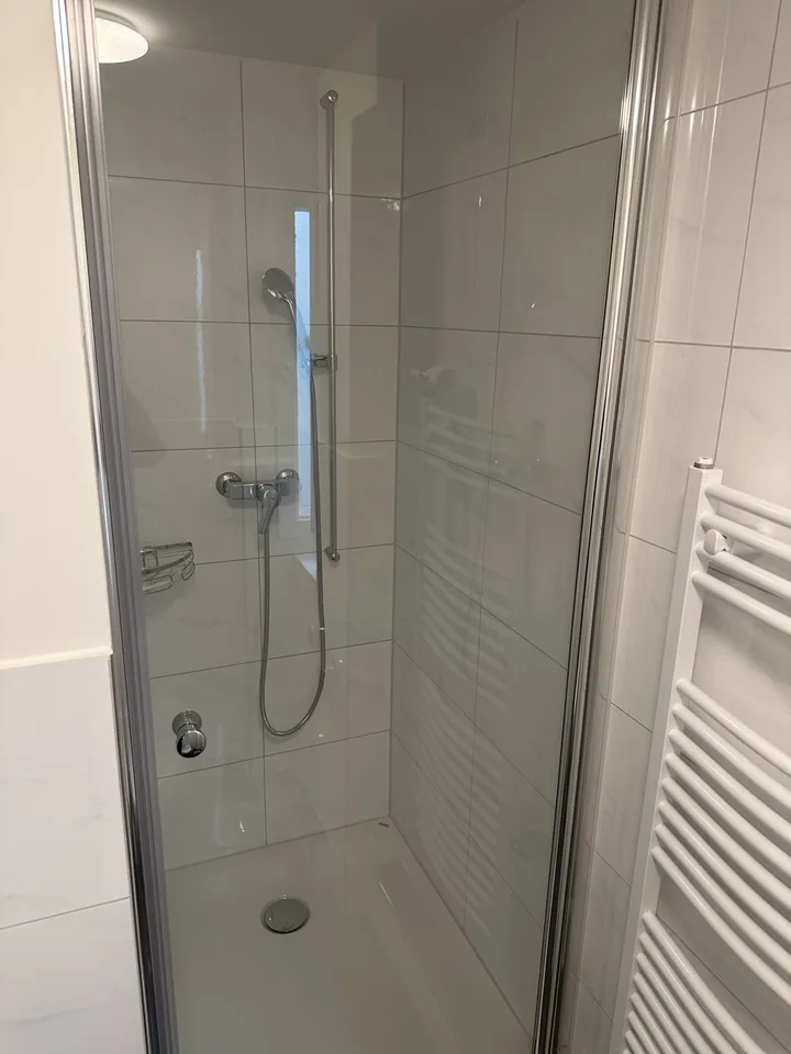 Erstvermietung! Neuwertiges Einzelzimmer in Biel!