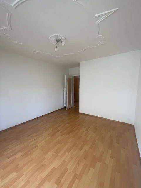 Zentralgelegene 4-Zimmer-Wohnung mit Charme