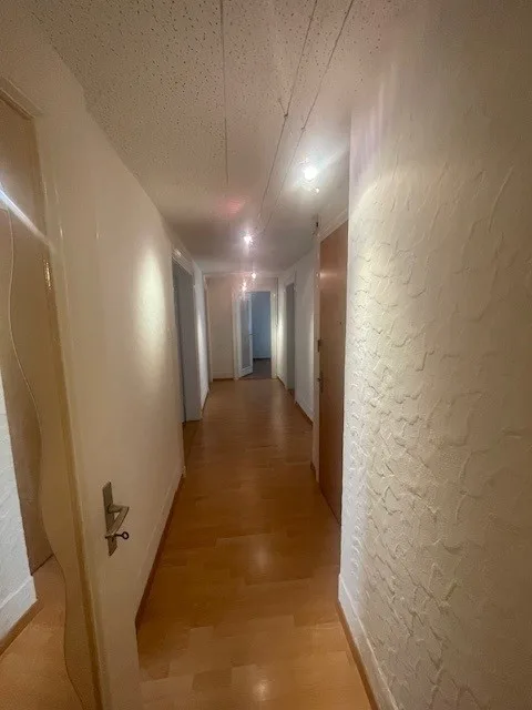 Zentralgelegene 4-Zimmer-Wohnung mit Charme – Foto 15 von 17