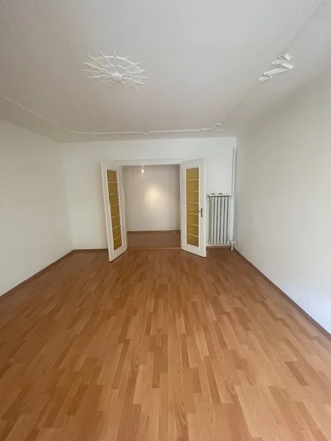 Zentralgelegene 4-Zimmer-Wohnung mit Charme – Foto 9 von 17