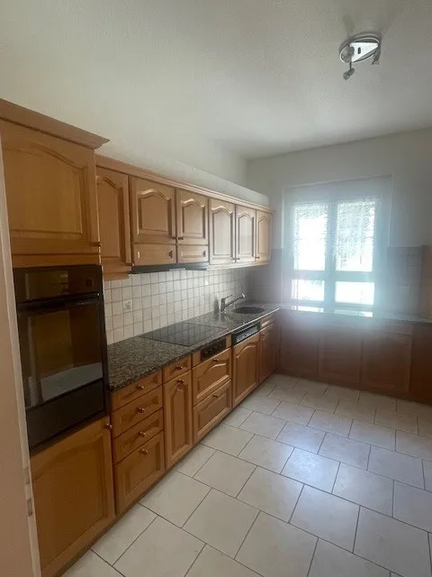 Zentralgelegene 4-Zimmer-Wohnung mit Charme