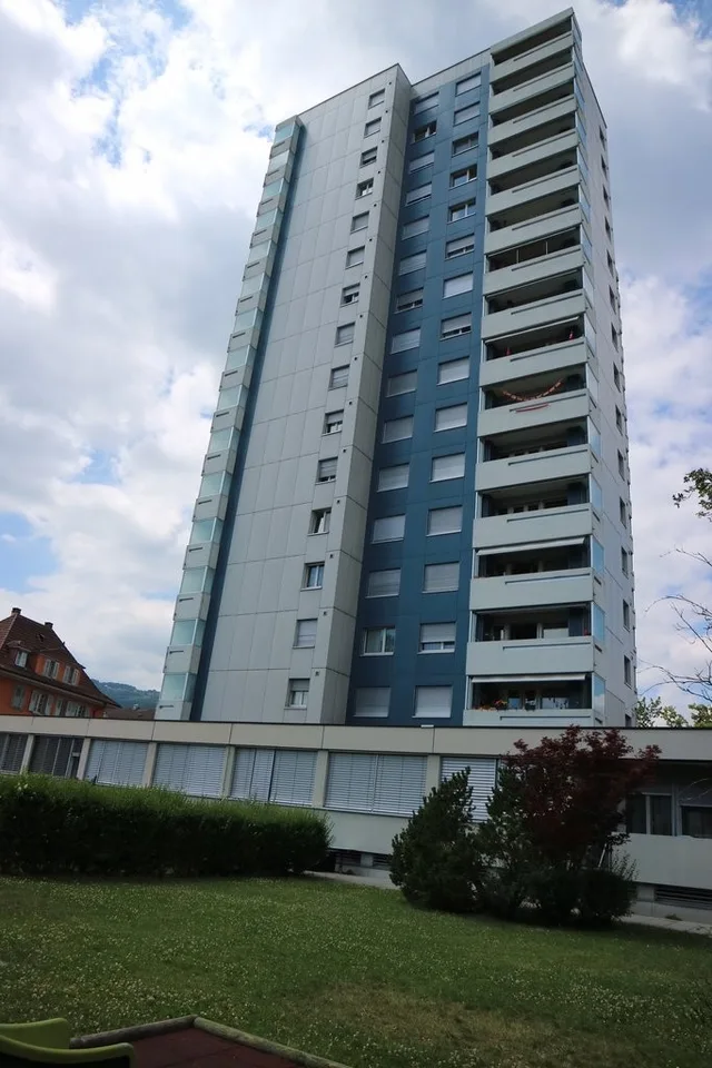Gewerbefläche im 1.OG zu vermieten!