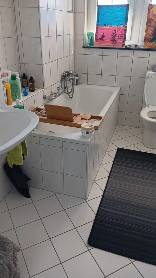 Studentin für WG Zimmer