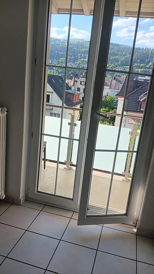 Studentin für WG Zimmer