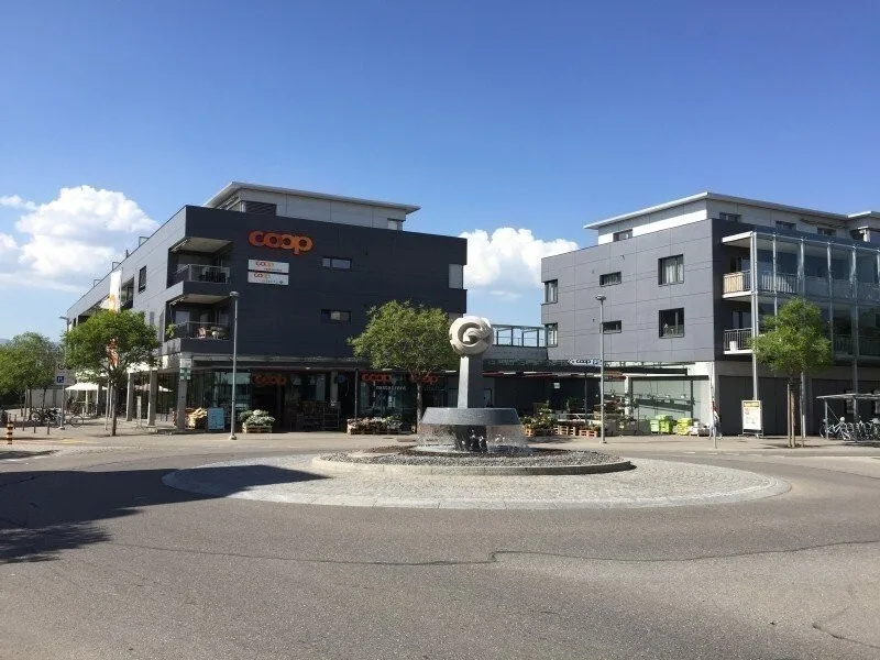 Suchen Sie für Ihr Auto einen Parkplatz? Bei uns finden Sie ihn.