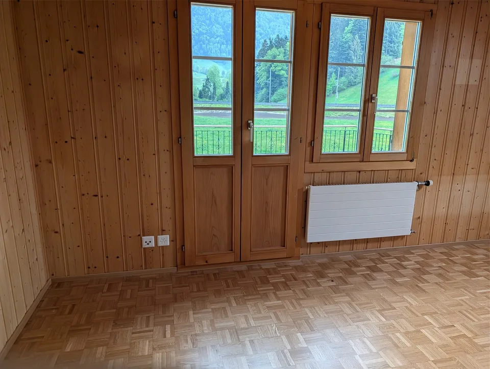 3.5-Zimmer-Wohnung mit Terrasse und Balkon in Schüpfheim
