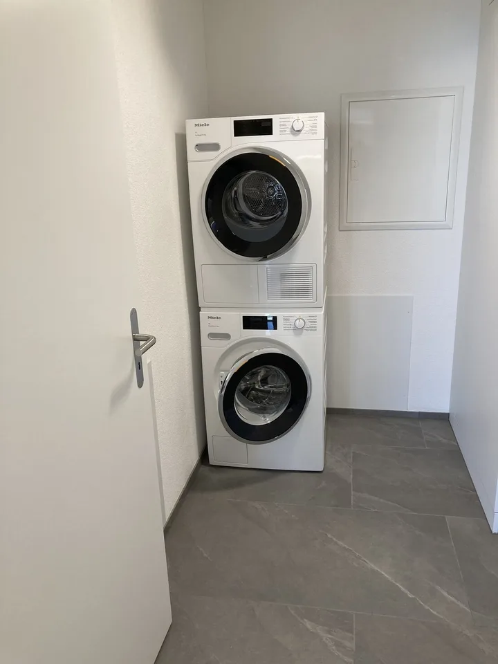 Ab 1. August oder nach Vereinbarung helle, moderne Wohnung in Sumiswald zu vermieten