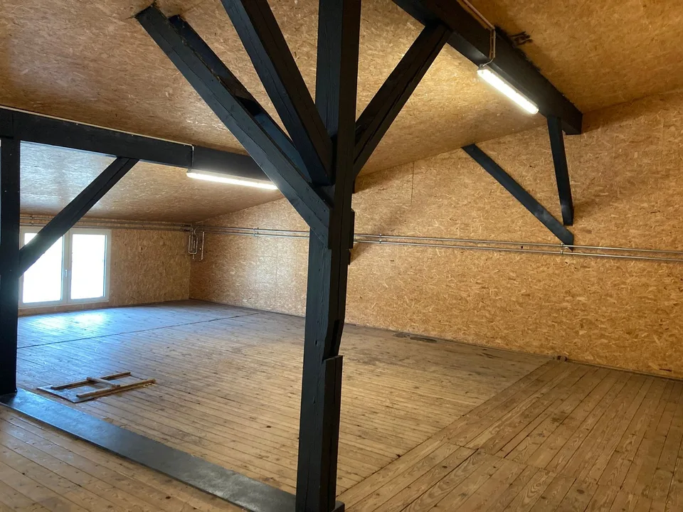 Lager- / Hobbyraum 100 m² zu vermieten – Blatten bei Luzern