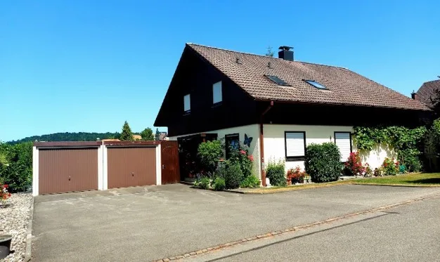 4-Zimmer-Dachwohnung (95m²) in Bäriswil ab 1. September 2026