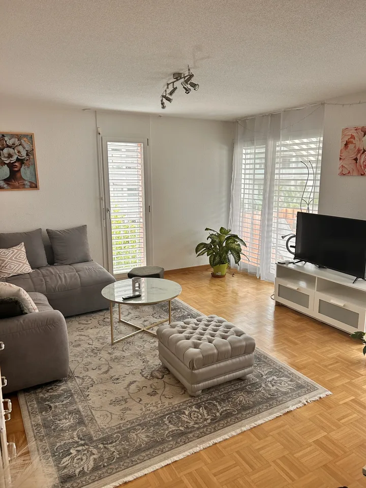 Schöne & helle 3 1/2 Zimmerwohnung