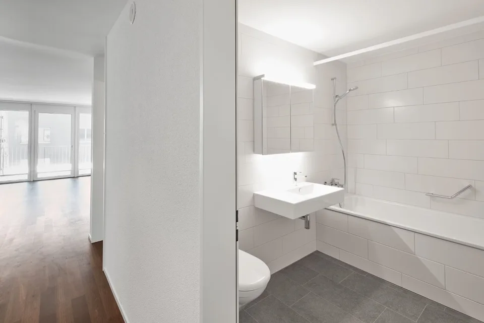 Moderne 2.5-Zimmer-Wohnung im Erdgeschoss